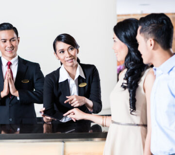 front office hotel adalah