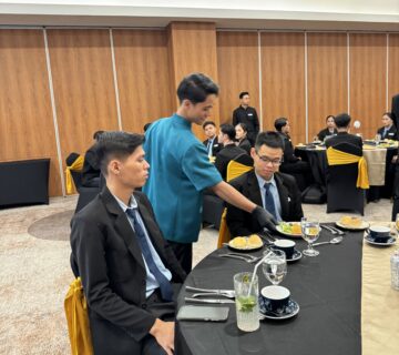 food and beverage service hotel