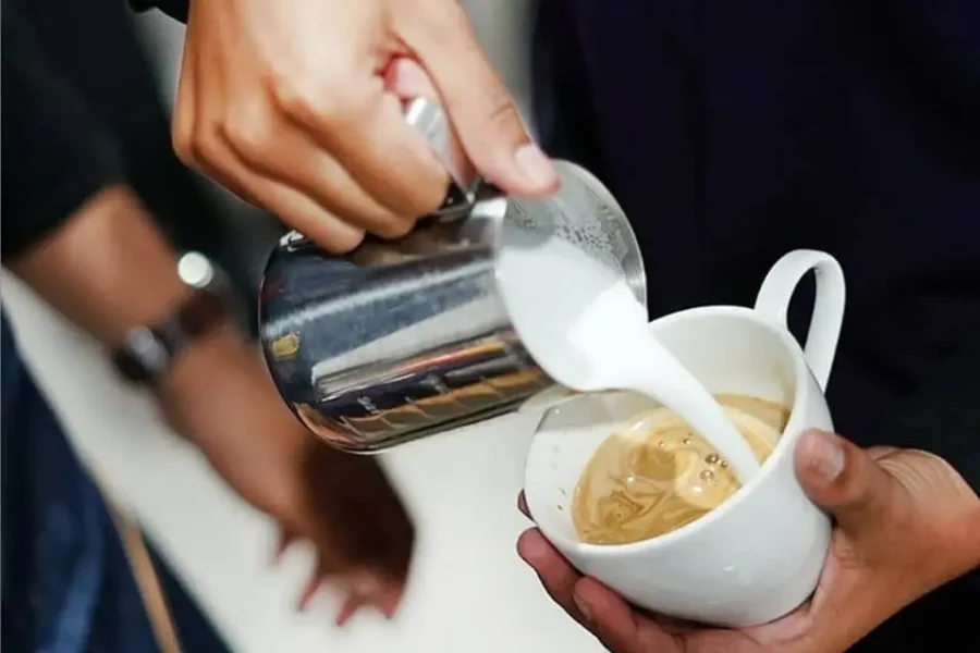barista kapal pesiar